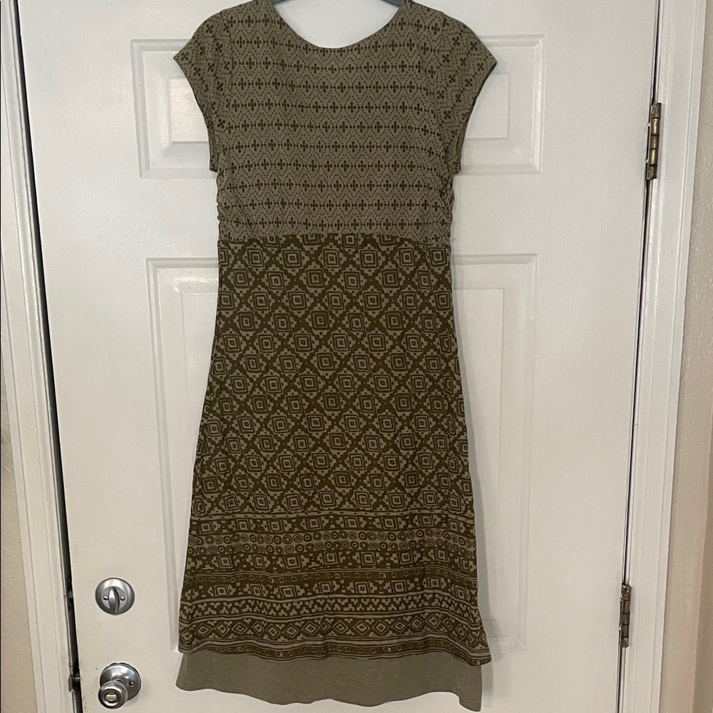 Athleta Green Patterned Midi Dress - Picture 4 of 4